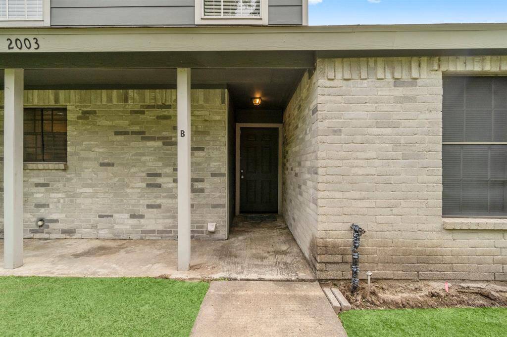 Great curb appeal with lovely front porch.