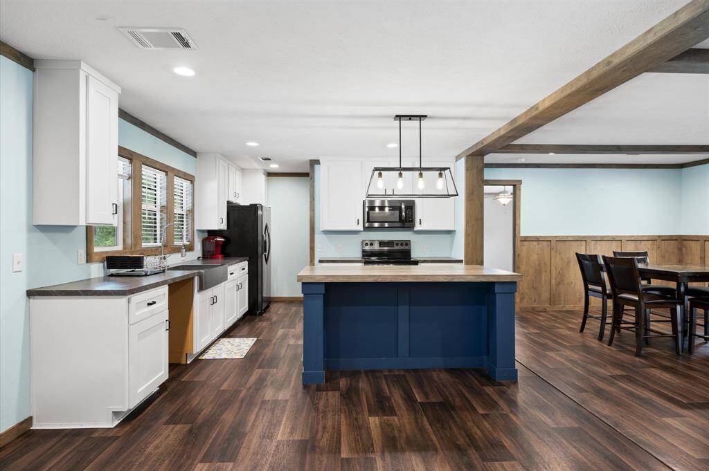 Breakfast bar for casual meals