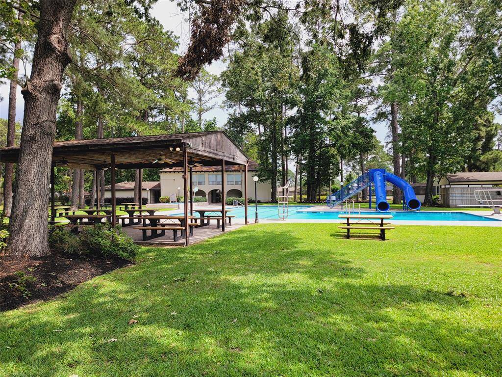Club pool (one of 2 pools in the neighborhood). This one is part of the clubhouse.