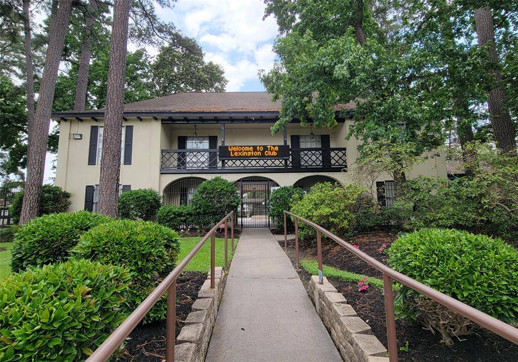 Lexington Woods Clubhouse
