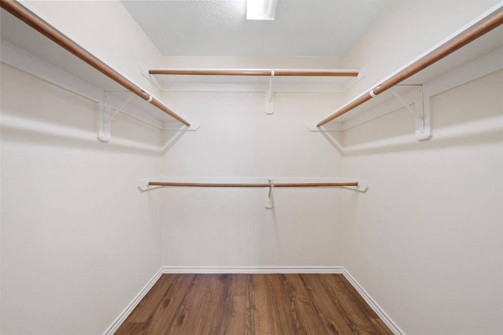 Walk-in closet