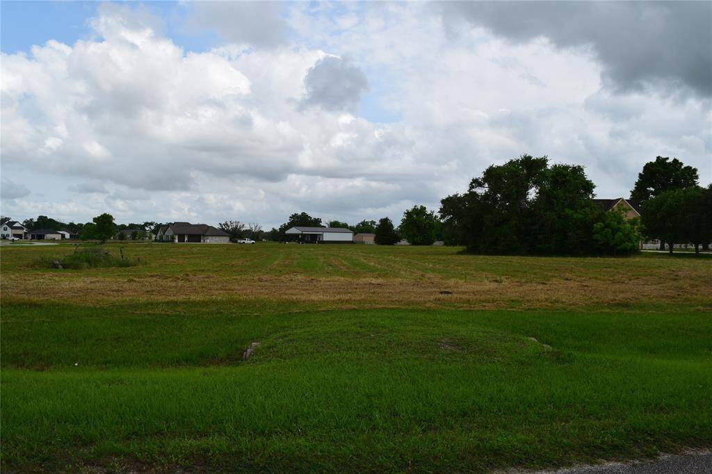 Property facing Kace Ct.