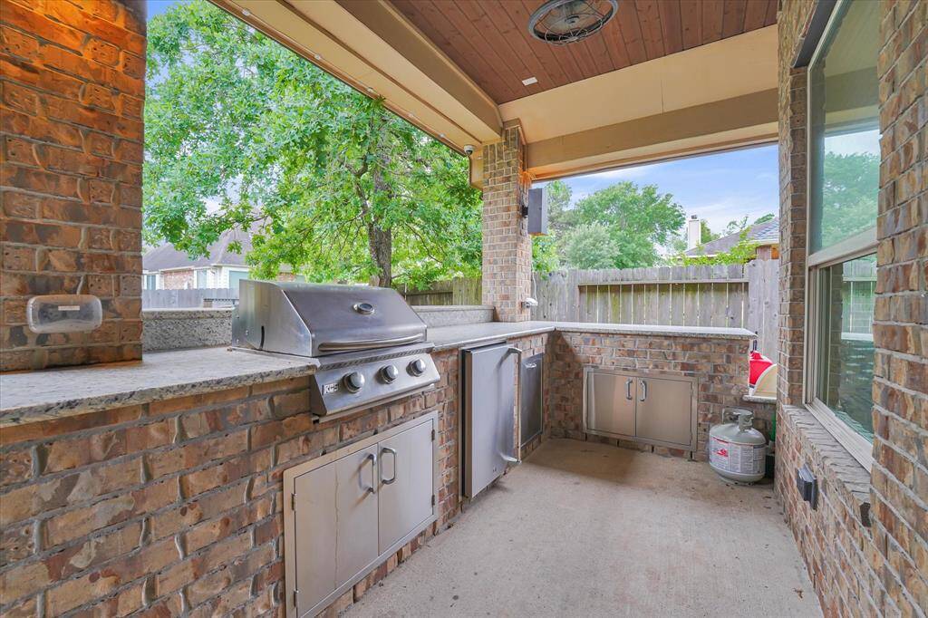Experience the ultimate outdoor cooking haven for BBQ enthusiasts.
