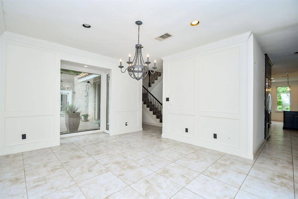 Formal dining room