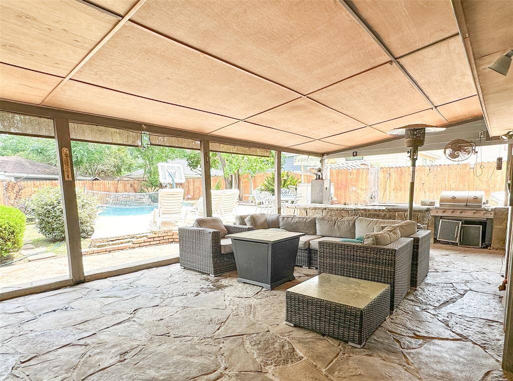 Your outdoor living and kitchen