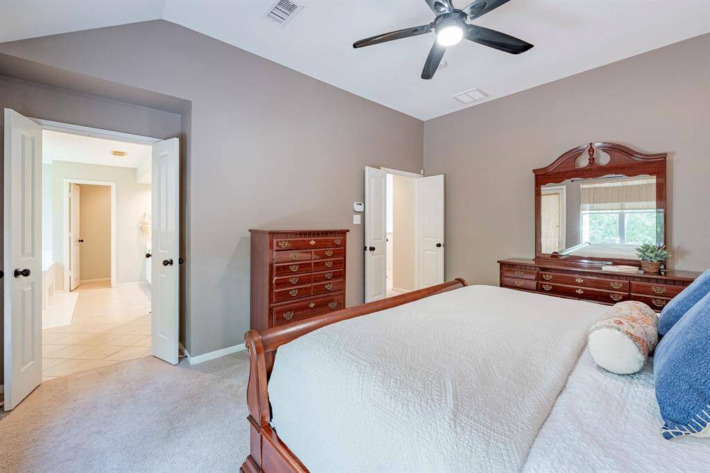 Very nice ensuite off the bedroom.