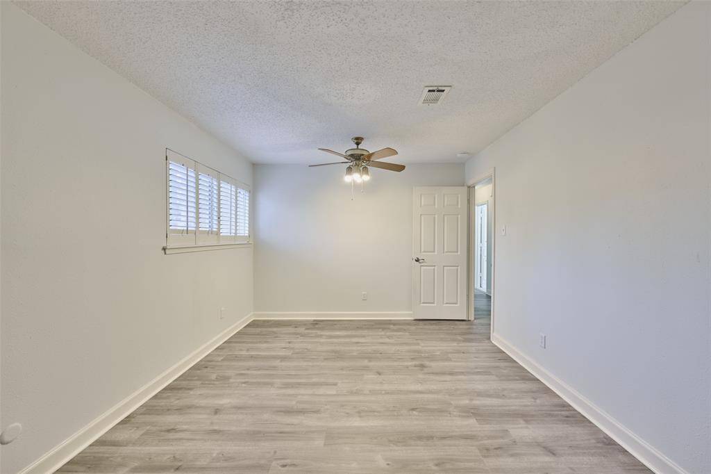Generous secondary rooms