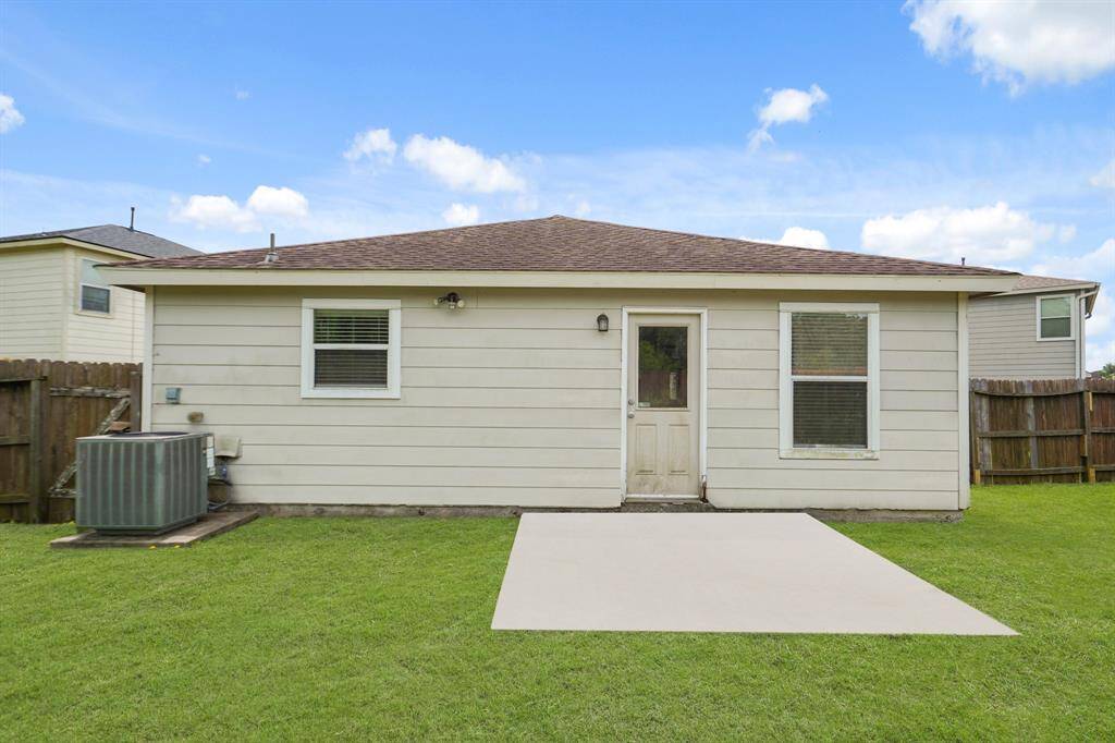 Virtually Cleaned: Welcome to your new backyard and its expansive deck.