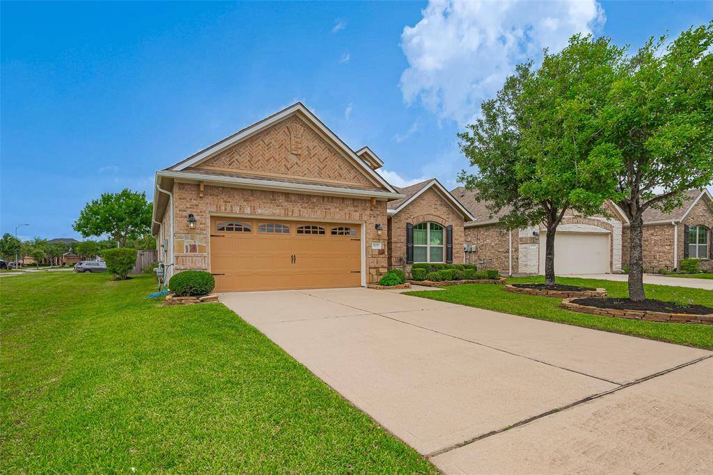 Welcome to 8135 West Pine Creek