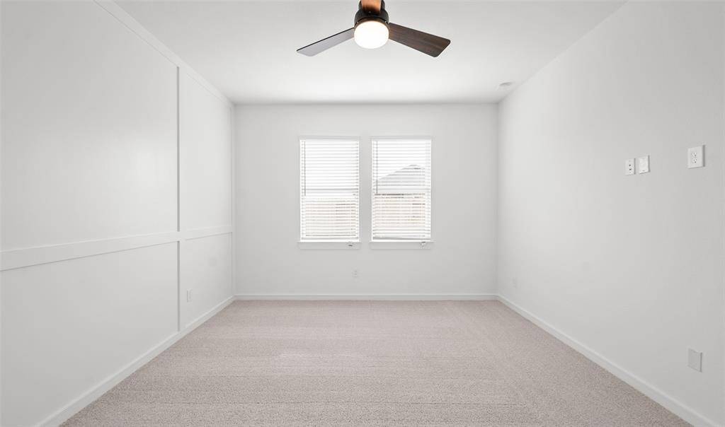 Spacious primary suite (*Photo not of actual home and used for illustration purposes only.)