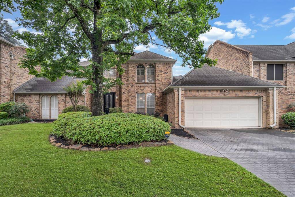 Welcome to 901 Longmire. This beautifully updated patio home is a must see!