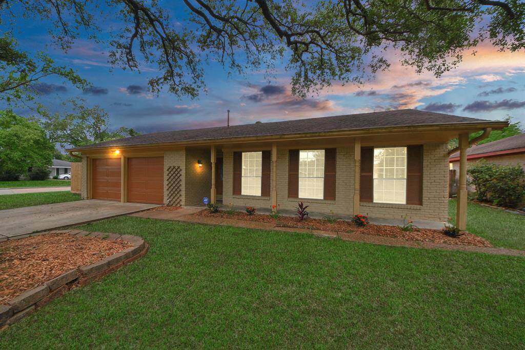 Great curb appeal and low maintenance landscaping