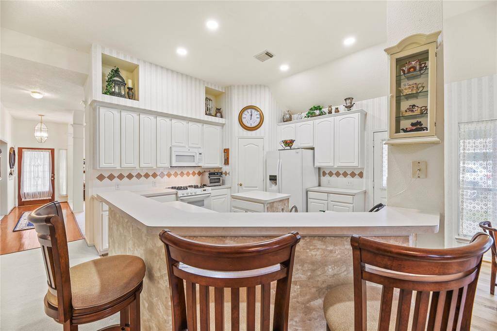 Breakfast bar