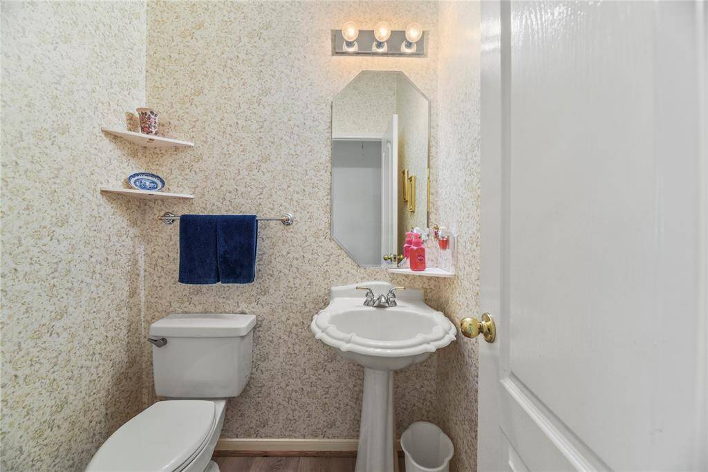 Half bath which works great for company