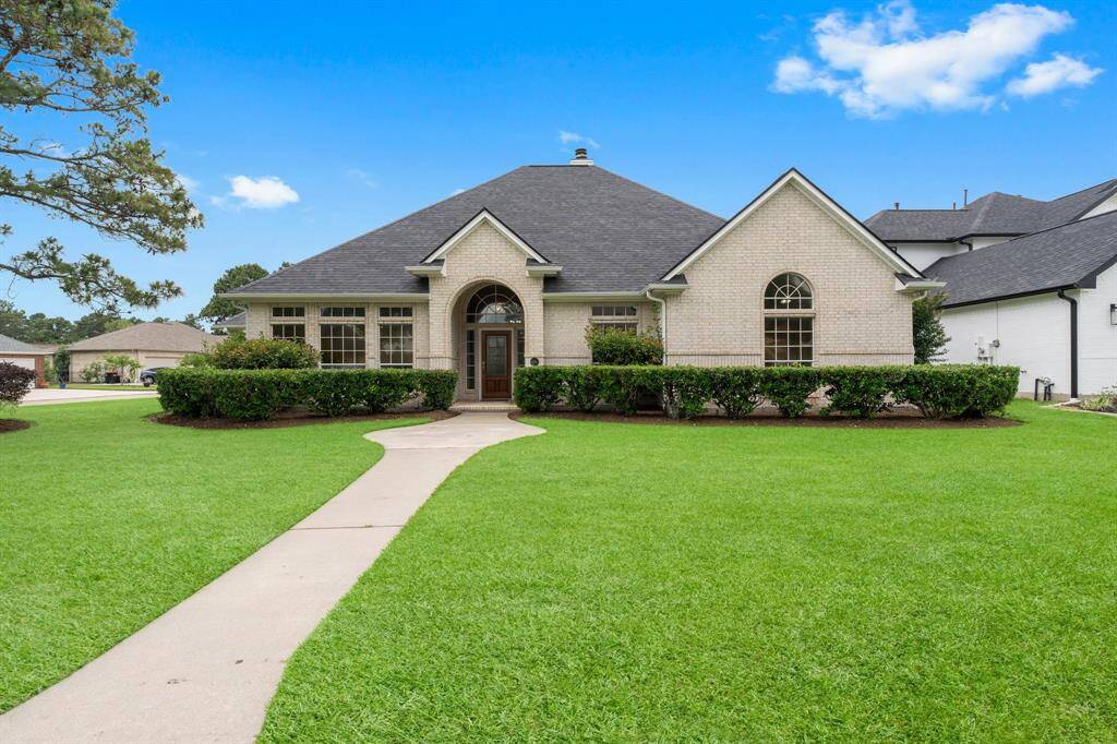 Welcome Home to 99 Bent Tree Lane! Start your next chapter in the Exclusive Gated Master Planned Community of Bentwater Yacht and Country Club! The Atmosphere is abundant with Golf, Tennis, Spa, Lake Access and so much more! Come Live the Lifestyle You Deserve!