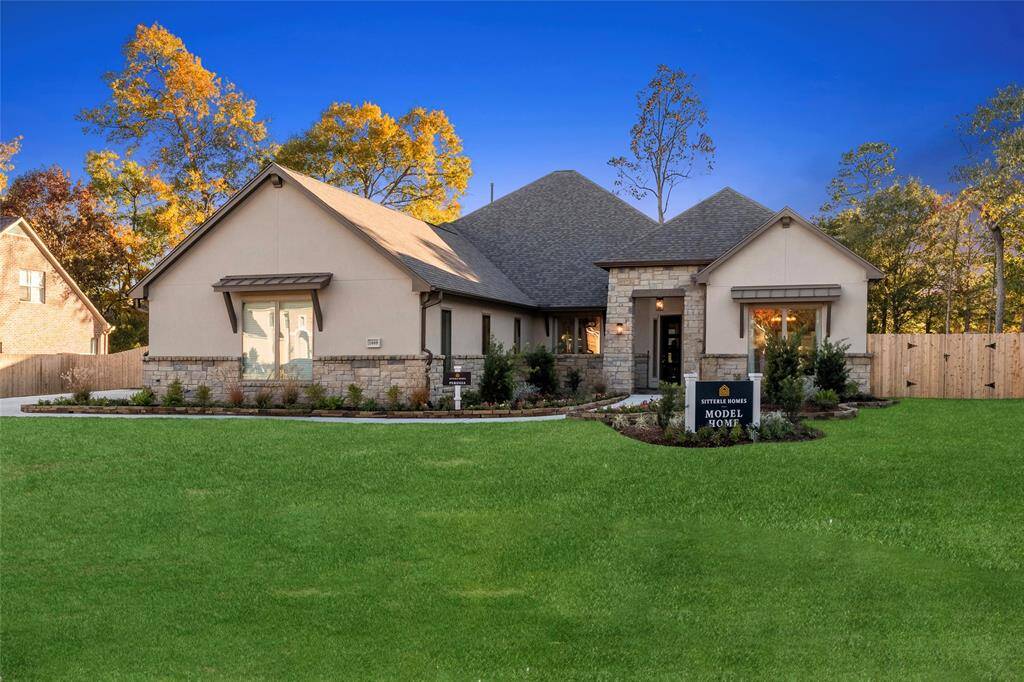 Never Lived in Model Home!