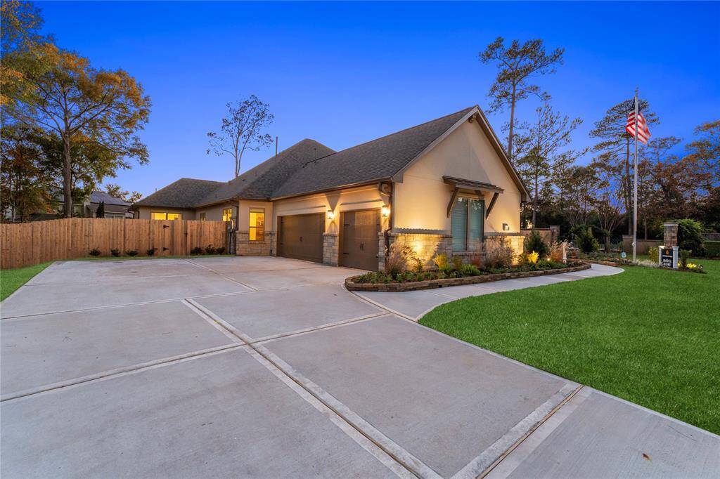 3 Car Garage
