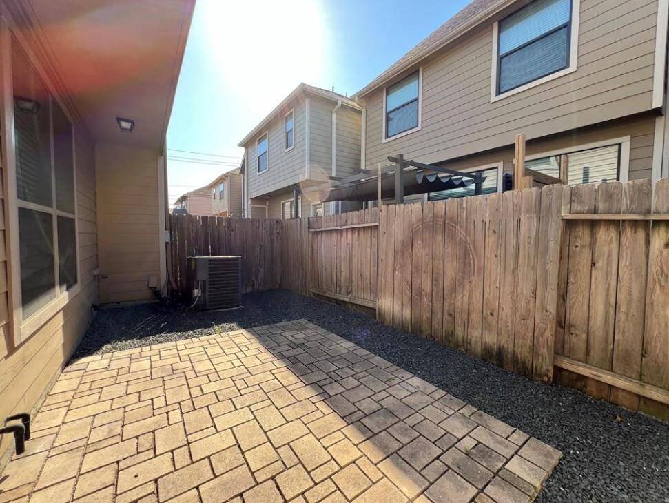 View of back yard :2.