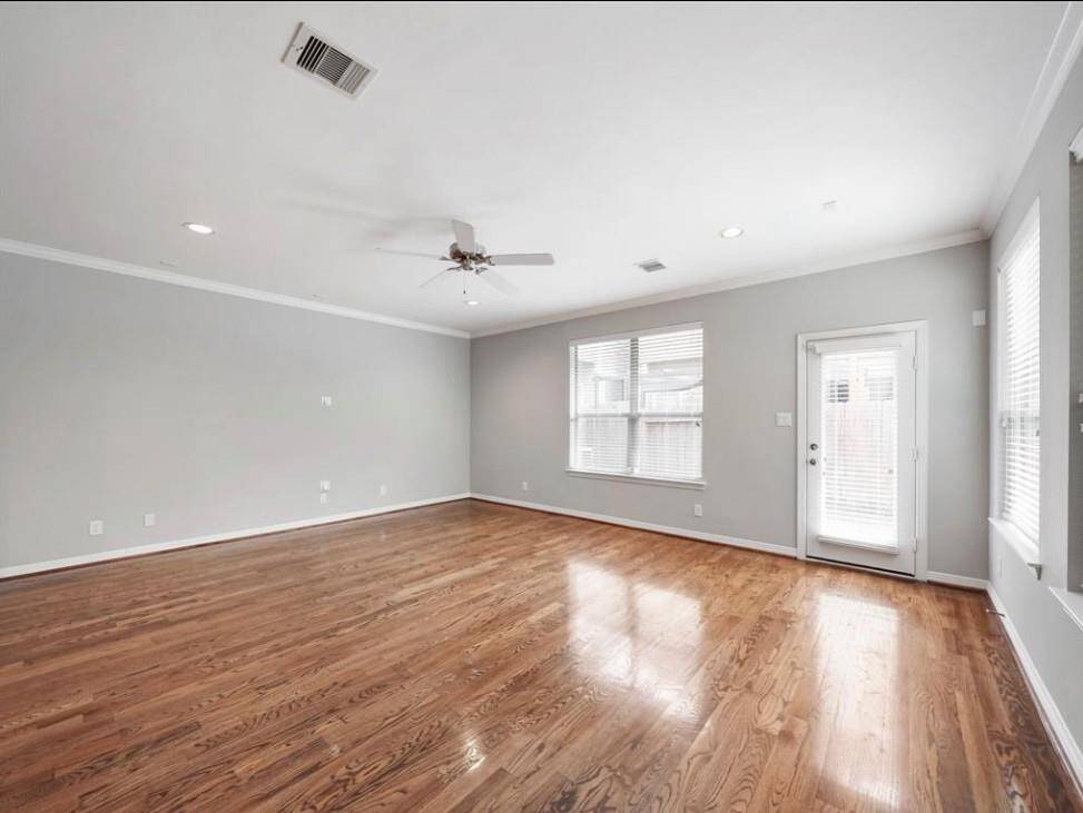 View of living room :2.