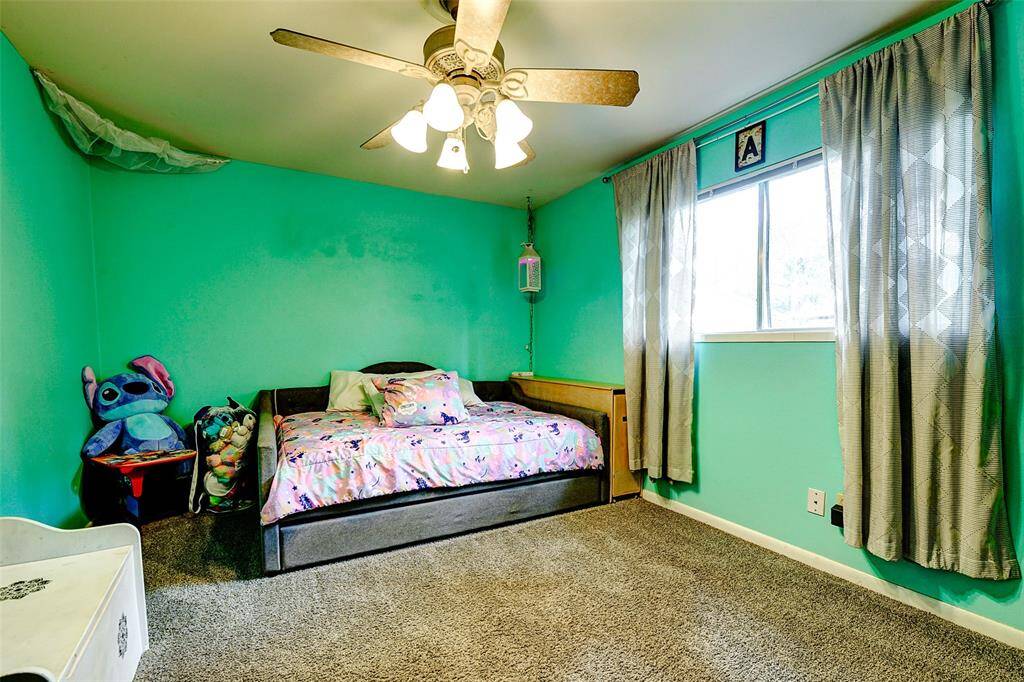 Secondary bedroom has room for larger furniture.