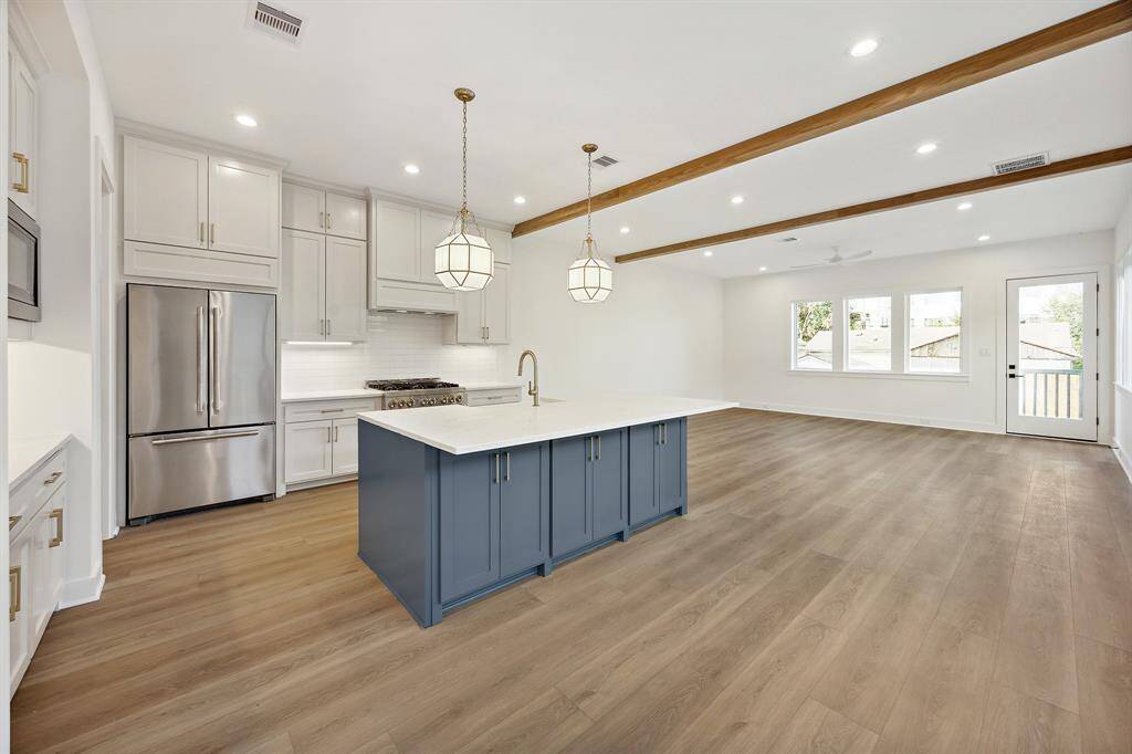 Welcome into the home offering an impressive floor plan