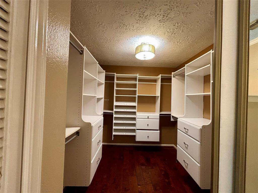 Master bath closet