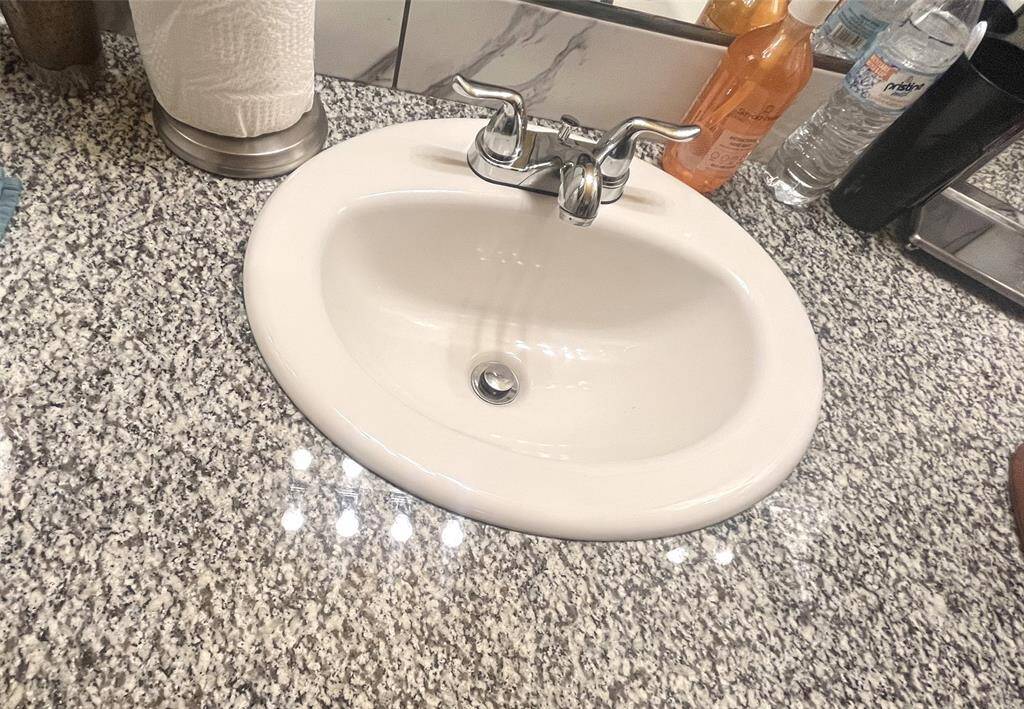 Primary bath granite vanity