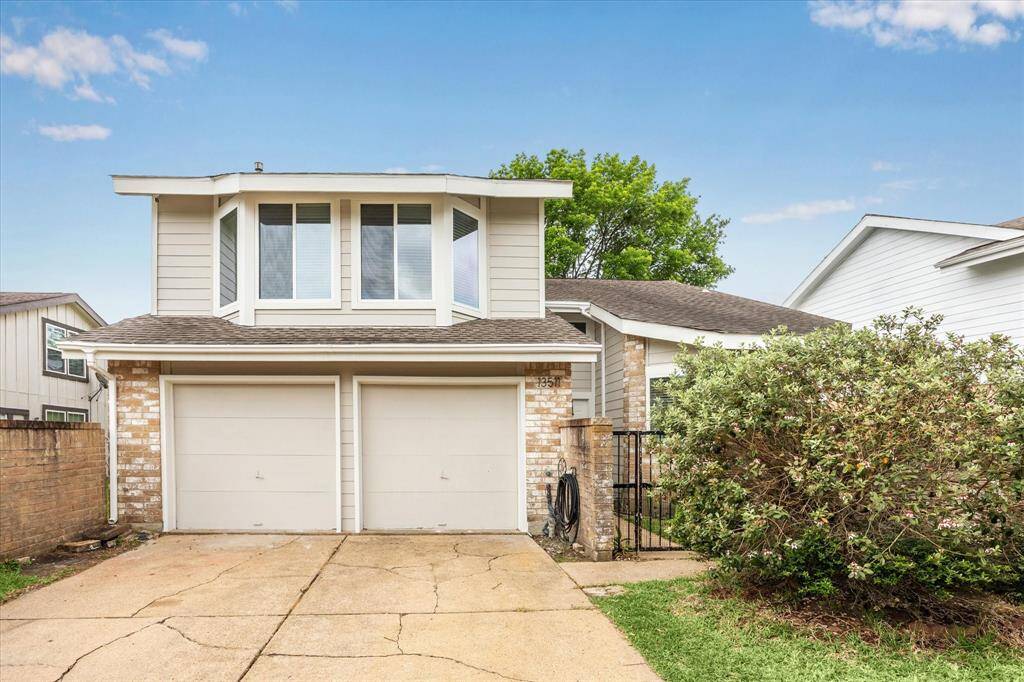 Welcome to 13511 Windchase!