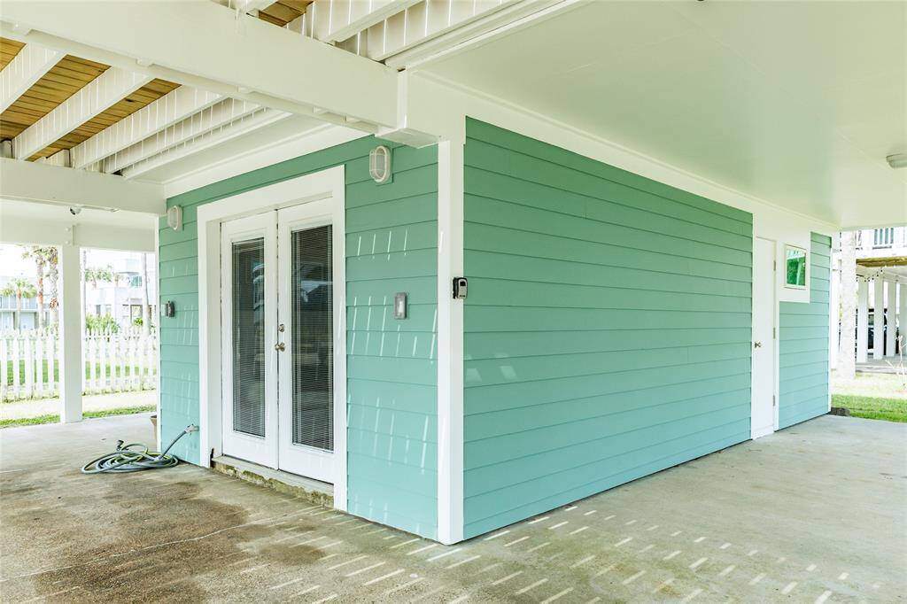 Ground level access to bonus bedroom and bath.