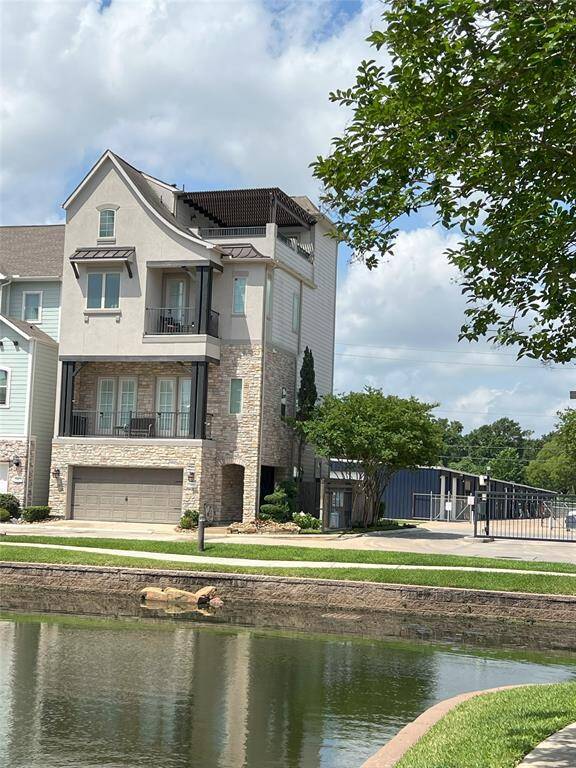 1415 Maple Stream Dr