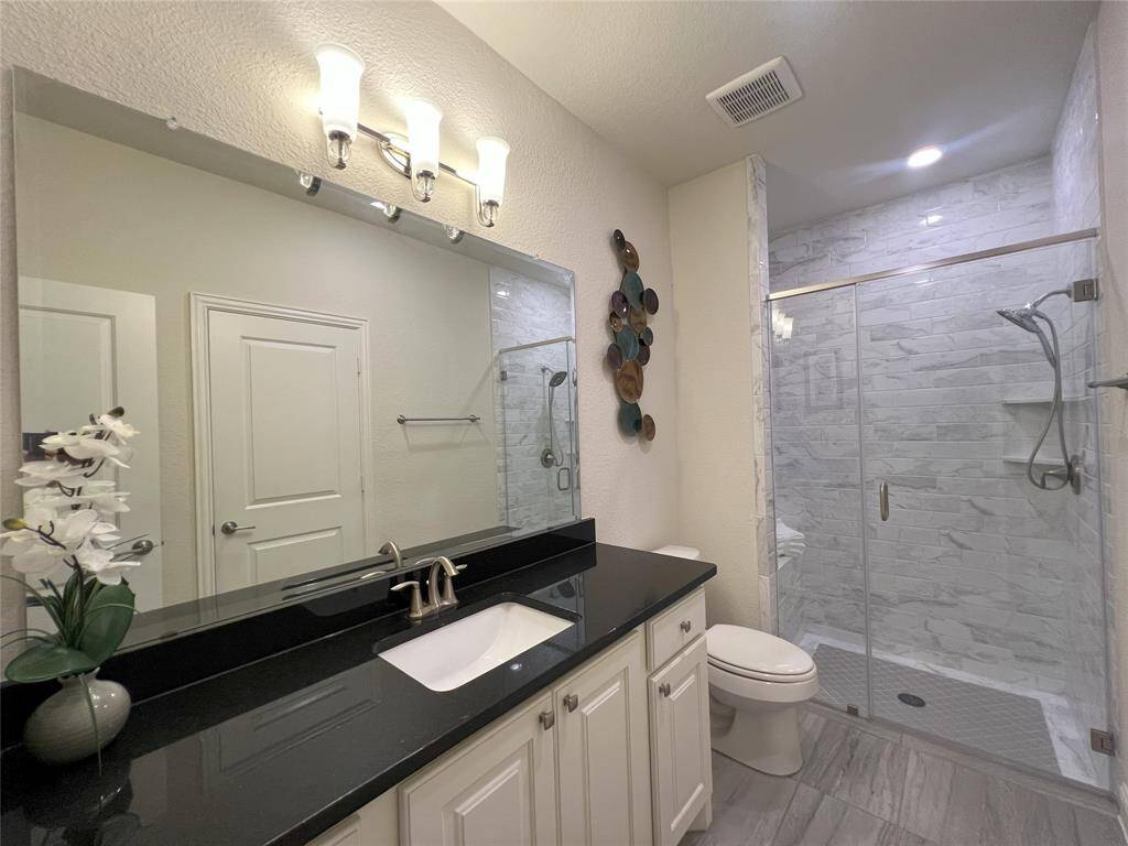 Secondary bathroom
