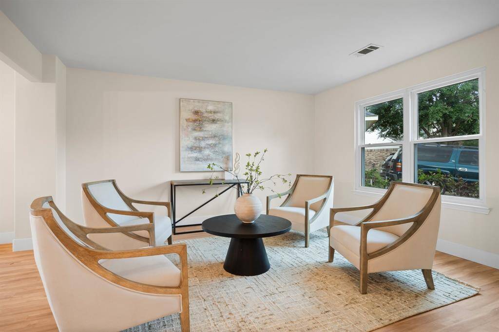 Formal dining room
