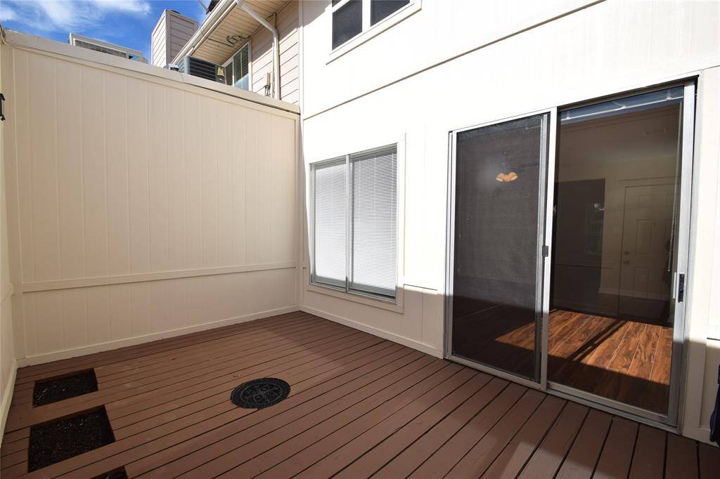 Enjoy another patio area view.