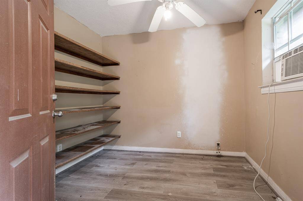 upstairs of main garage