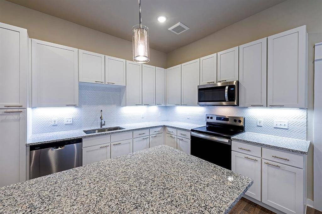 Contemporary kitchen
