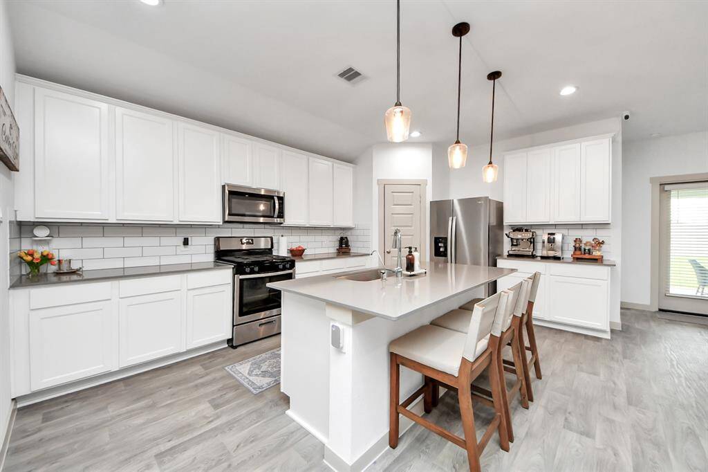 Spacious Kitchen