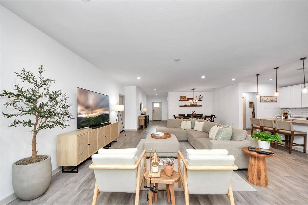Large Family Room