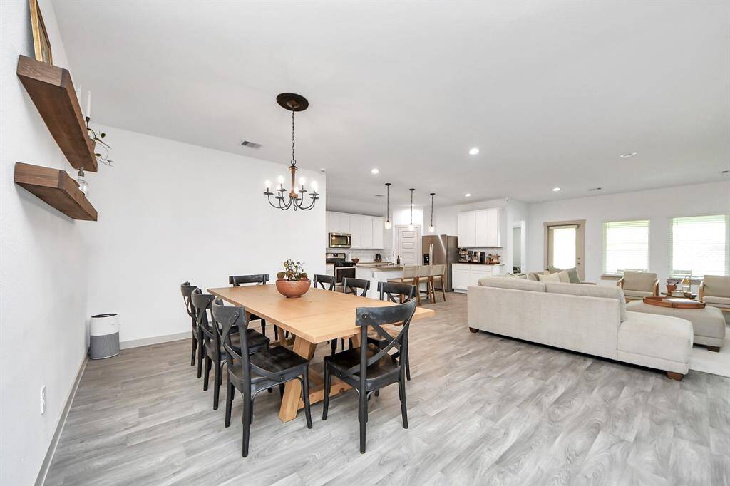 Formal Dining
