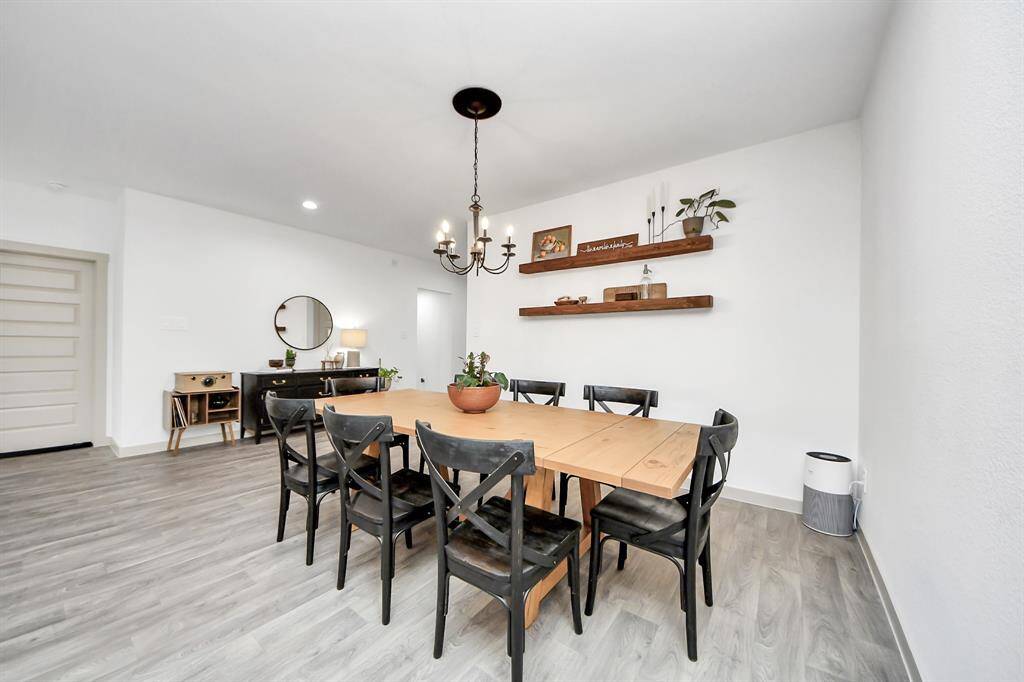 Formal Dining
