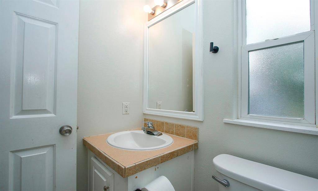 Bathroom #3 is also a Jack N Jill bathroom
