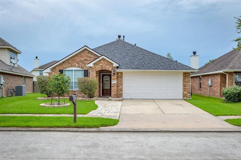 Welcome to 18114 Tabor Brook - FRESHLY PAINTED WITH NEW KITCHEN APPLIANCES!