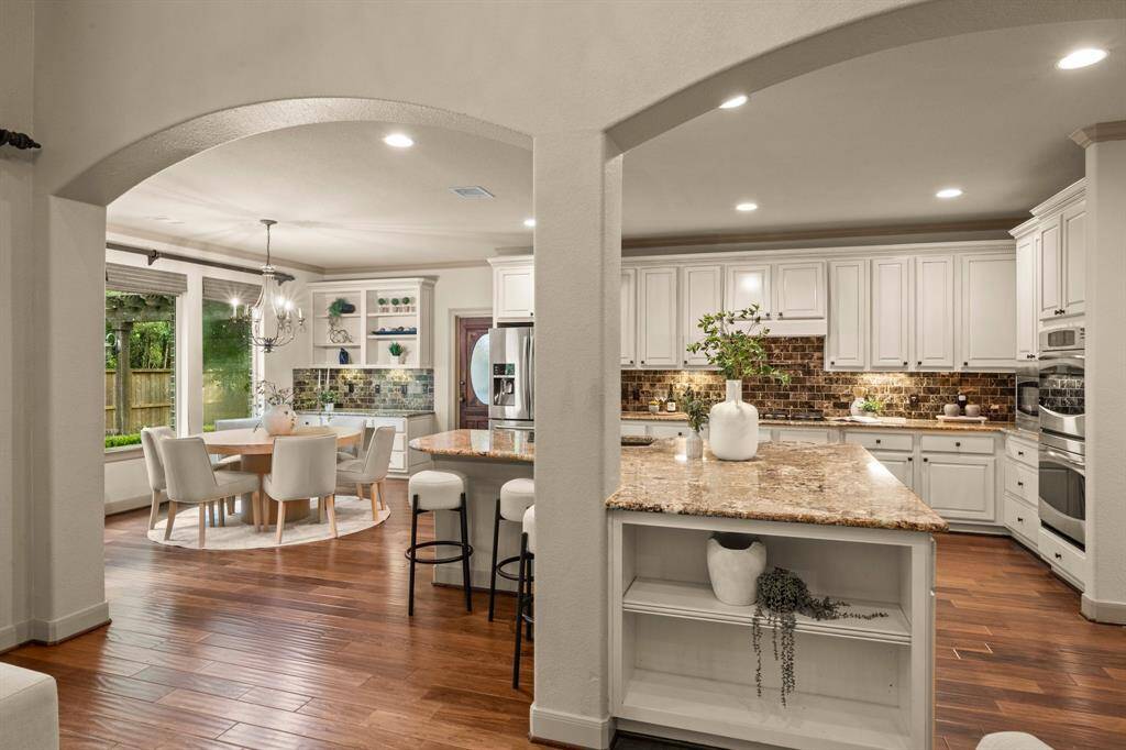 Kitchen and breakfast room open to living room