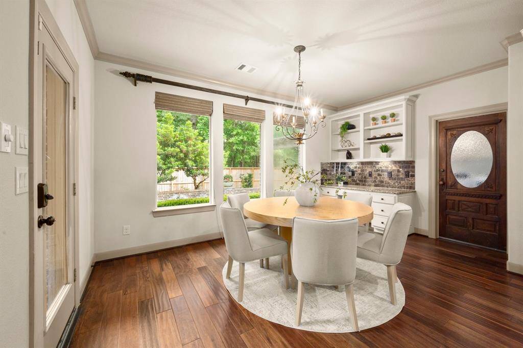 Breakfast room