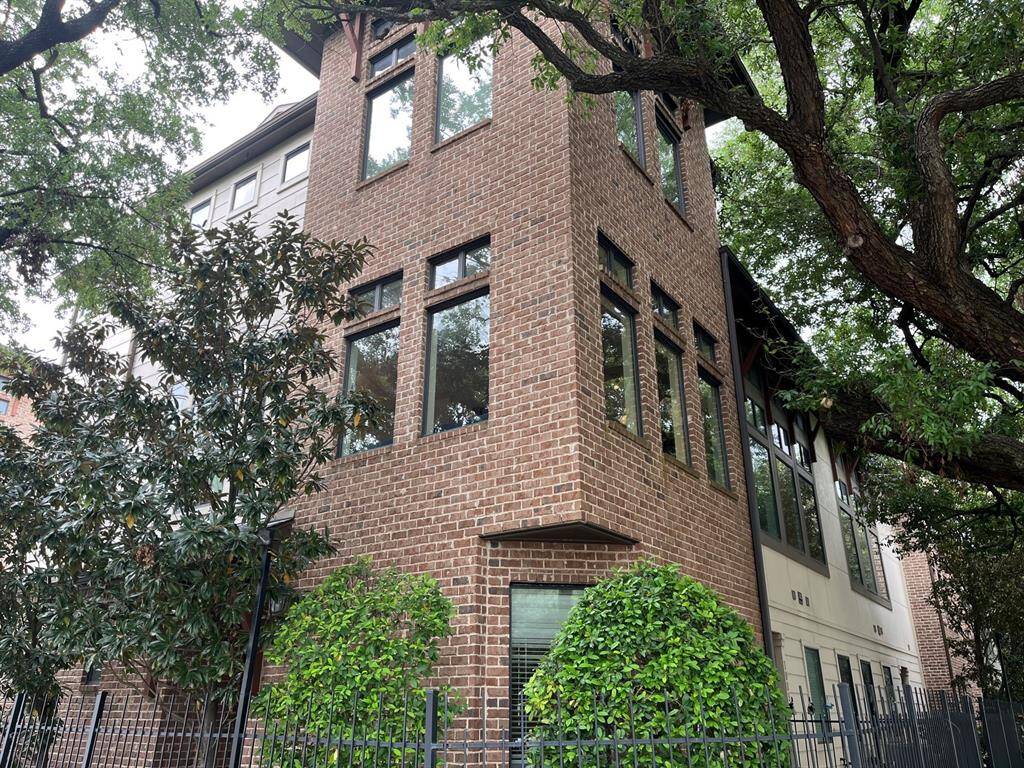 Welcome to 1901 Summer St., a beautifully maintained townhome in a gated community with a POOL!