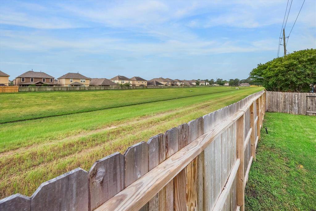 Behind your fence runs there is plenty of greenspace