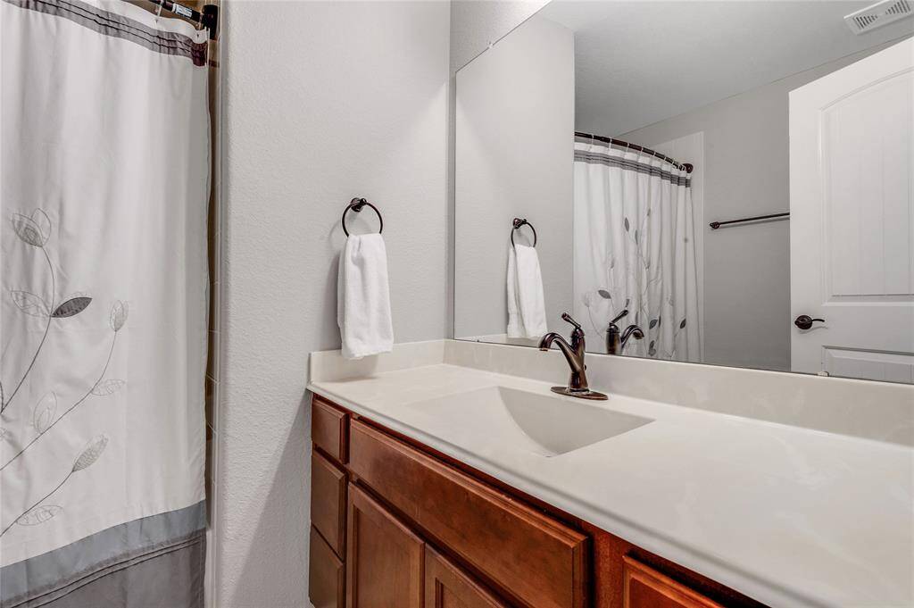 This is the full bathroom upstairs , so there are 2 full bathrooms upstairs.