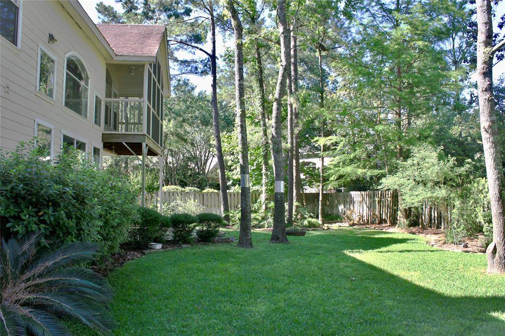 Huge and private backyard