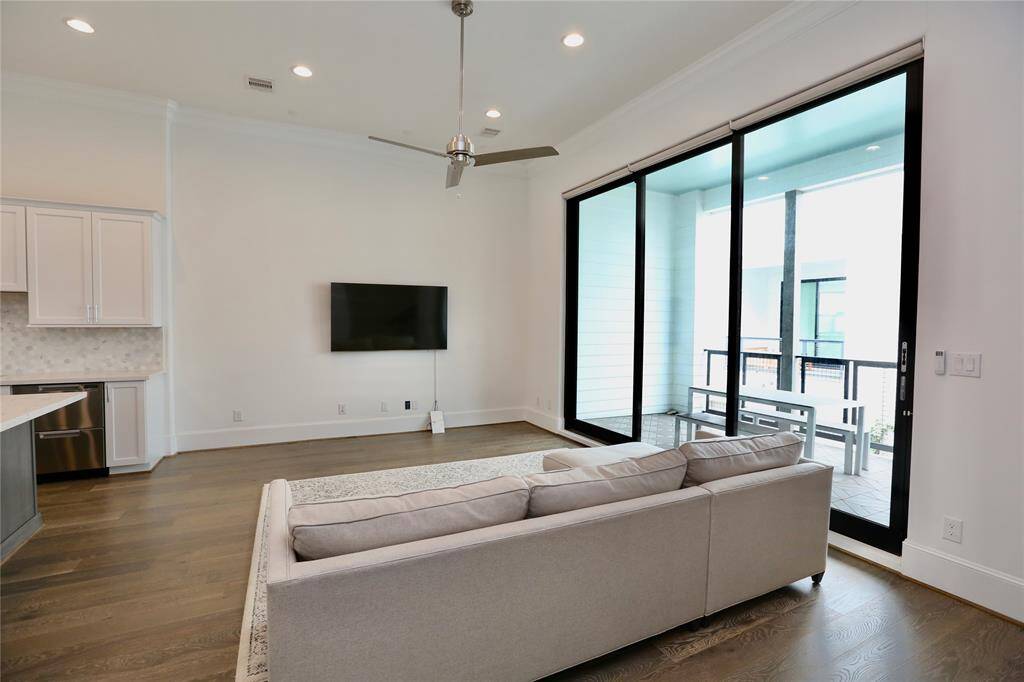 Couch and rug not included