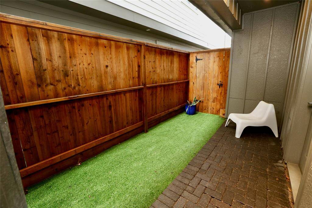 Fenced in, private, turfed backyard