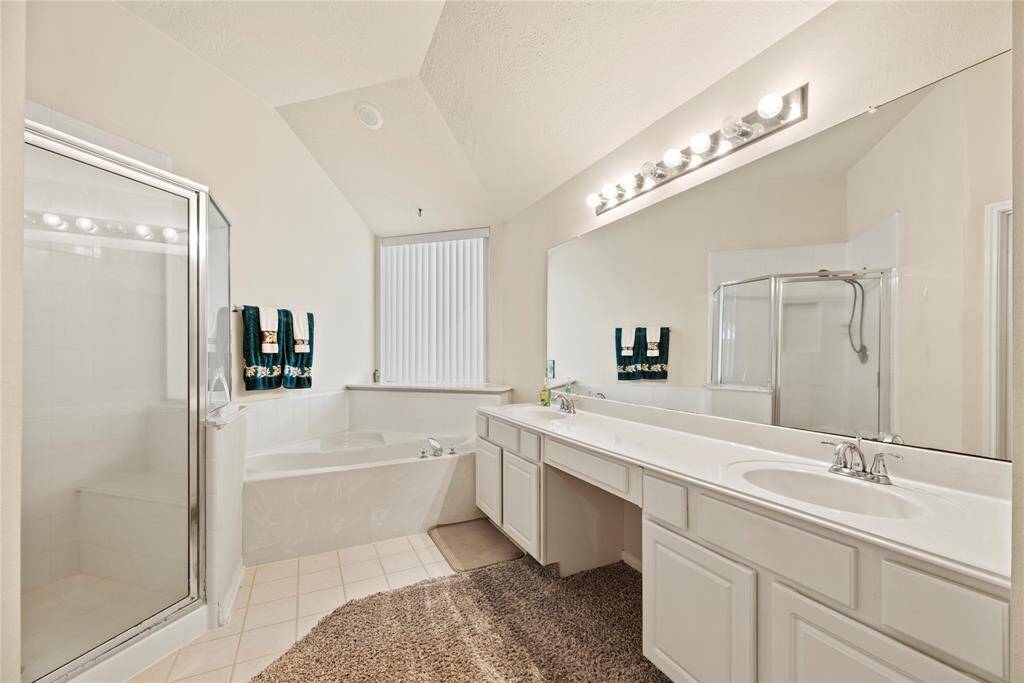 This expansive area offers the perfect canvas to design your own private retreat, tailored to relaxation and personal style.